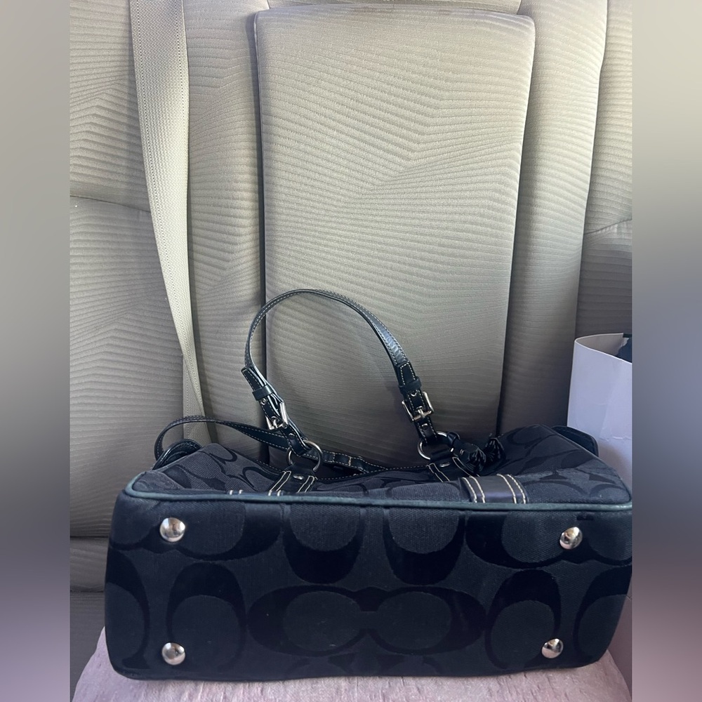 Coach Handbag - Picture 6 of 7